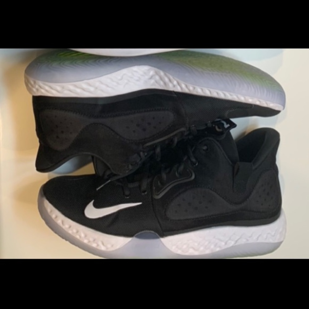 Nike Hyperdunk X Low, KD Trey5 VII, LBJ Soldier 12